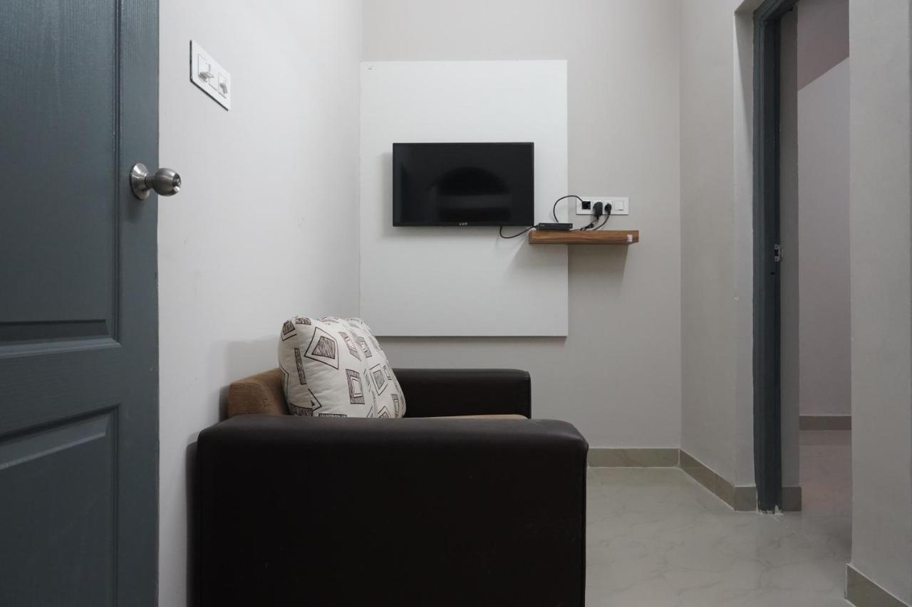Empark Homestay Bangalore Buitenkant foto