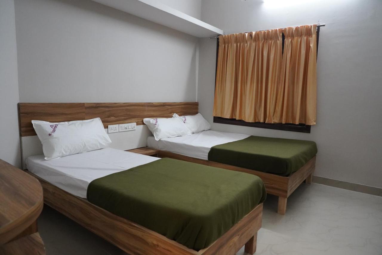 Empark Homestay Bangalore Buitenkant foto