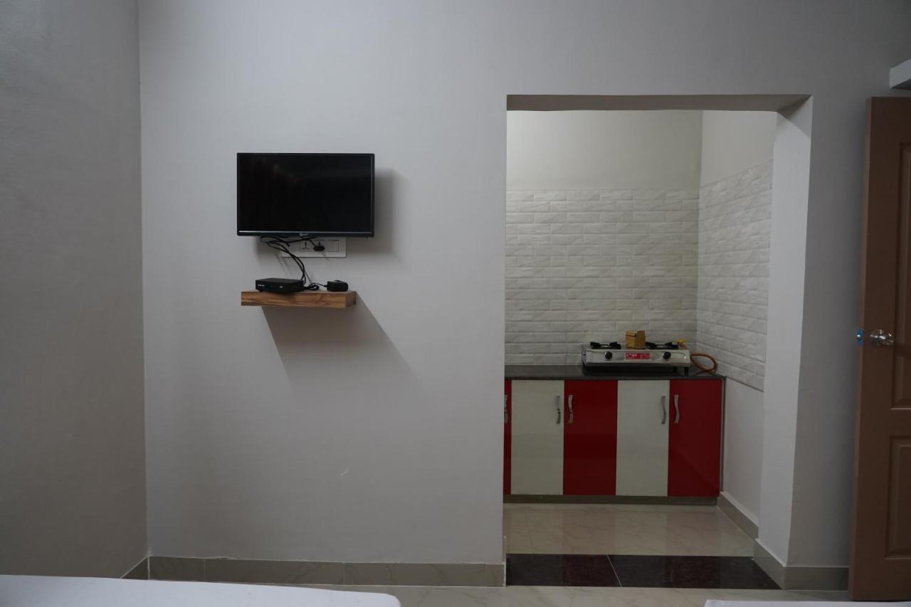 Empark Homestay Bangalore Buitenkant foto